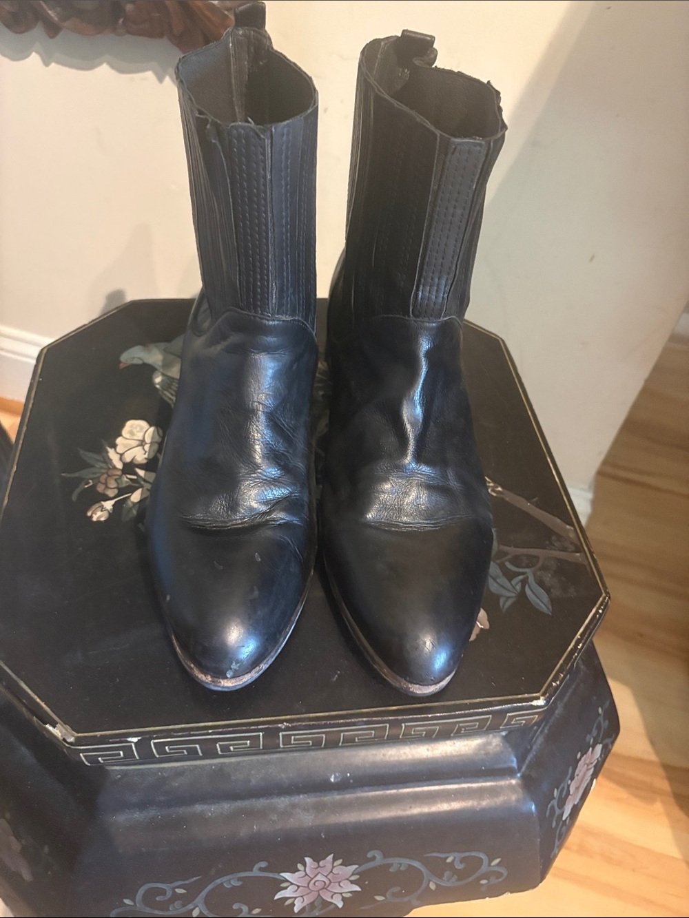 STEWART WEITZMAN Womens Black Leather Chelsea Boots